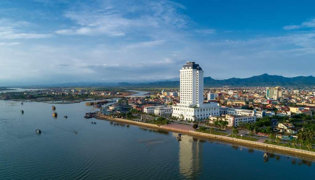 Melia Vinpearl Quang Binh Hotel Dong Hoi Exterior photo