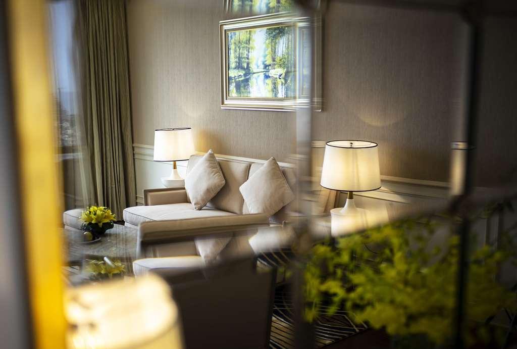 Melia Vinpearl Quang Binh Hotel Dong Hoi Room photo