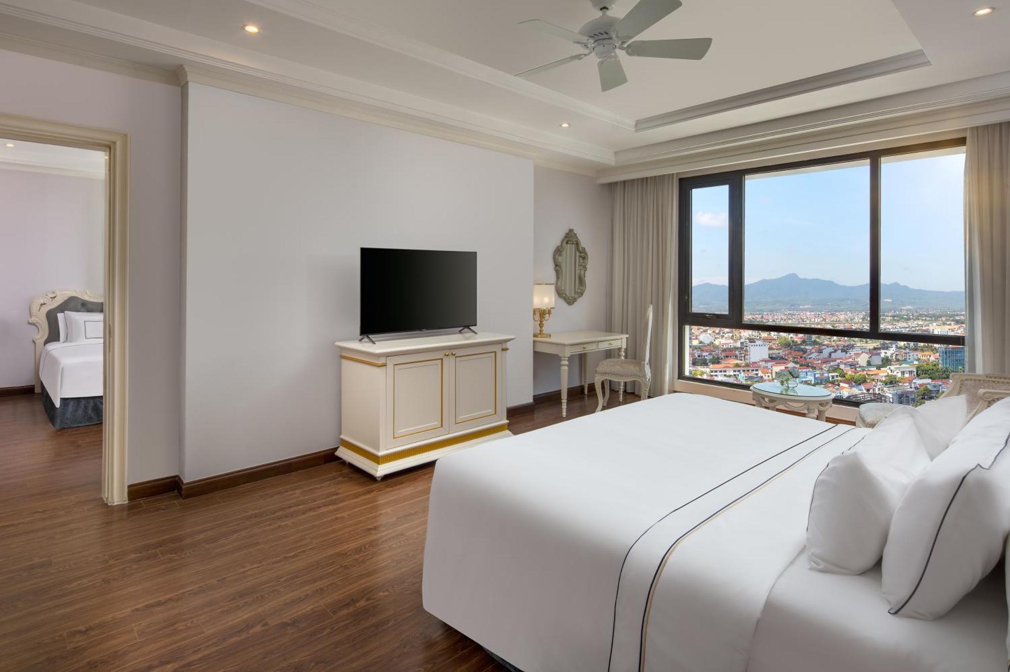 Melia Vinpearl Quang Binh Hotel Dong Hoi Exterior photo