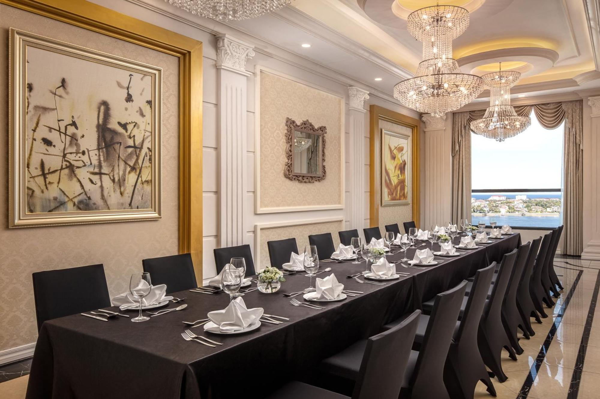 Melia Vinpearl Quang Binh Hotel Dong Hoi Exterior photo