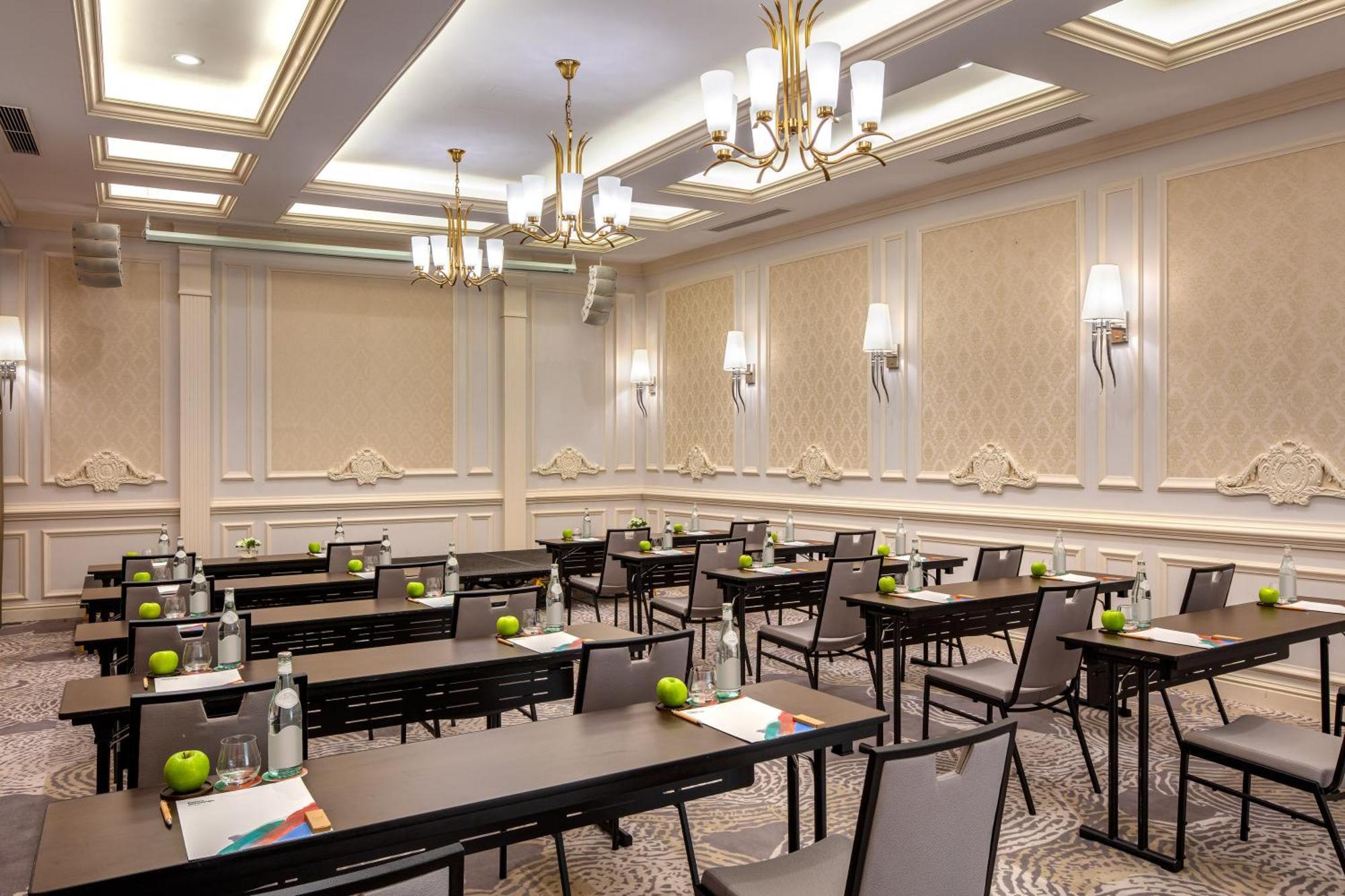 Melia Vinpearl Quang Binh Hotel Dong Hoi Exterior photo